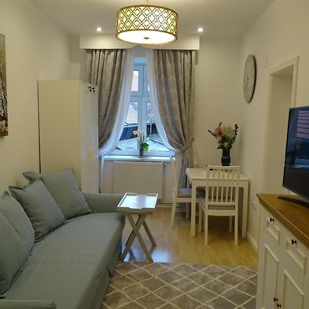 City Eyes Targul Vinului Apartment Sibiu Exterior photo